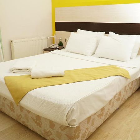 R+ Hotel By Rooms Çeşme Luaran gambar