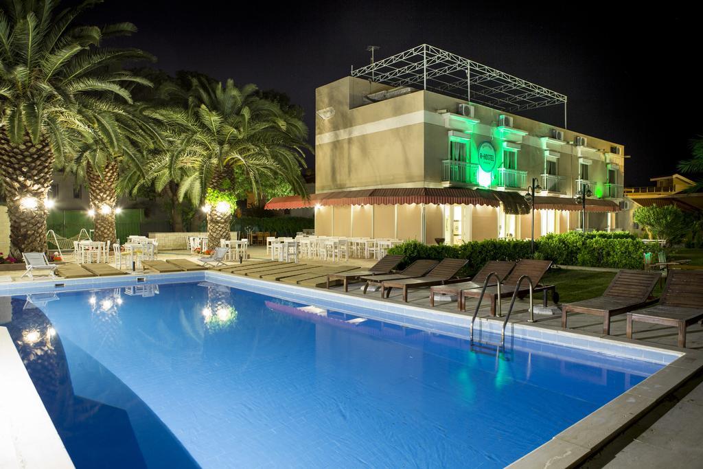 R+ Hotel By Rooms Çeşme Luaran gambar