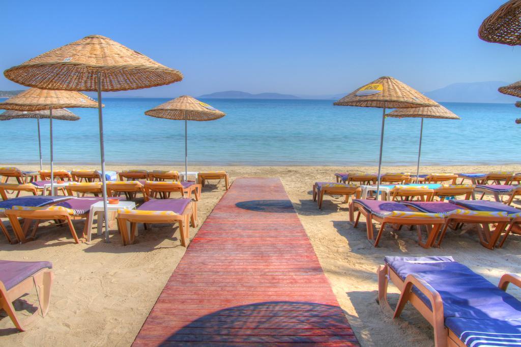 R+ Hotel By Rooms Çeşme Luaran gambar